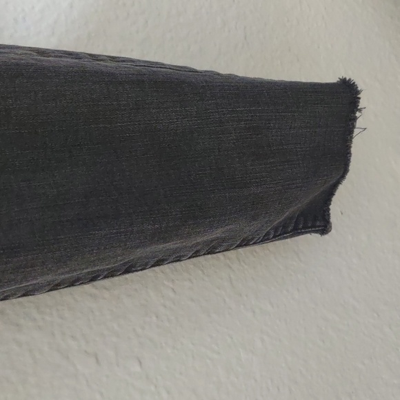 PRE OWNED MADEWELL SELF DISTRESSED JEANS HIGH RISE SKINNY - Picture 6 of 11